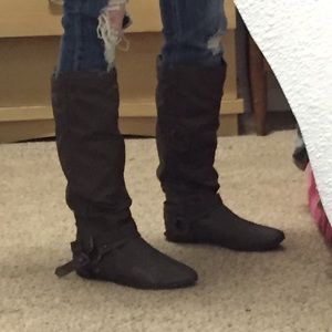 Slouch boots